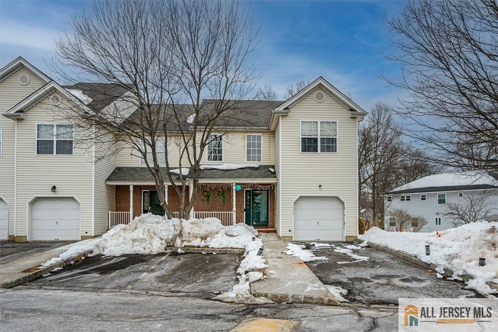 37 E Burgess Drive 37, Piscataway, NJ 08854