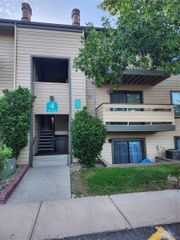430 Zang Street 202, Lakewood, CO 80228