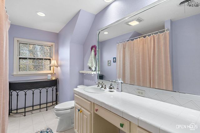 1570 SINGLETON AVENUE, Wichita Falls, TX 76302