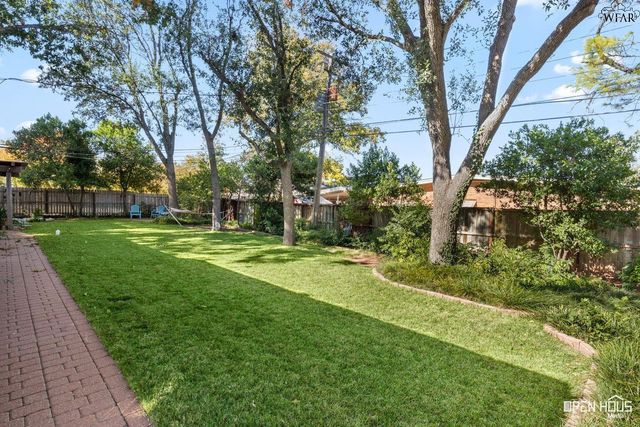 1570 SINGLETON AVENUE, Wichita Falls, TX 76302