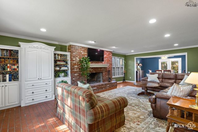 1570 SINGLETON AVENUE, Wichita Falls, TX 76302