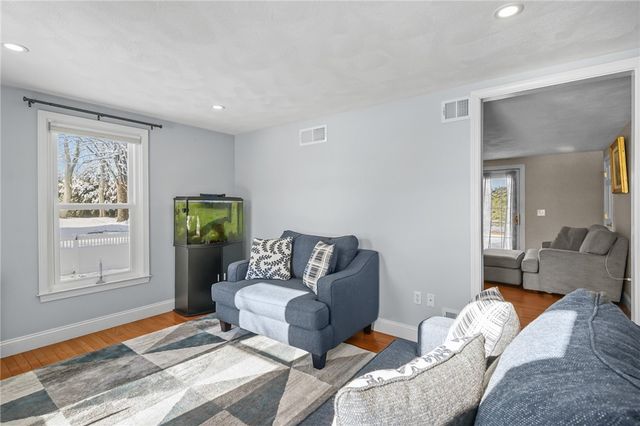 25 Janet Drive, Cranston, RI 02921