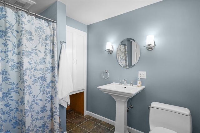 25 Janet Drive, Cranston, RI 02921