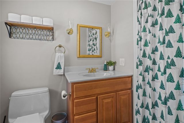 25 Janet Drive, Cranston, RI 02921