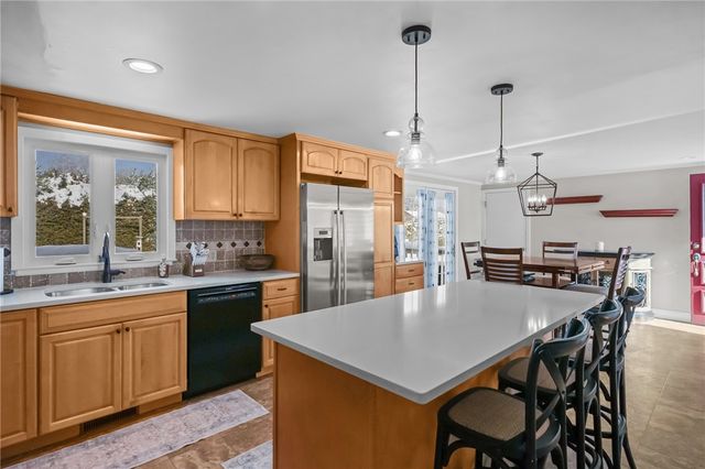 25 Janet Drive, Cranston, RI 02921