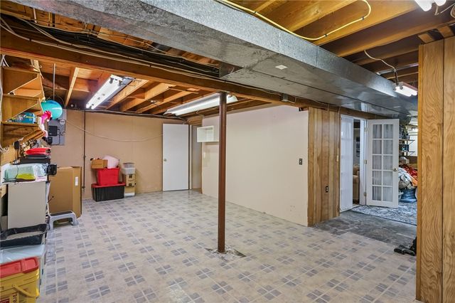 25 Janet Drive, Cranston, RI 02921