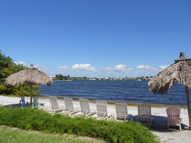 300 Scotia Drive 203, Hypoluxo, FL 33462