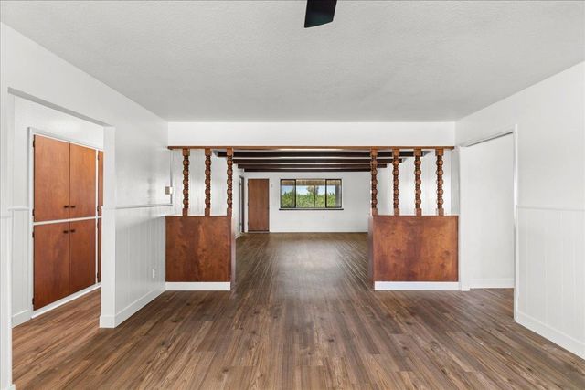 5737 Crow Rd, Oakdale, CA 95361
