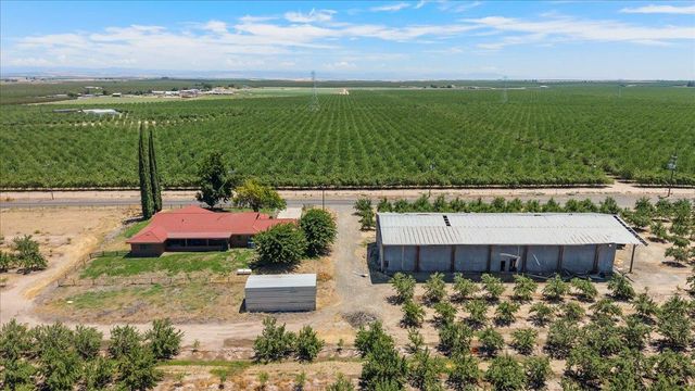 5737 Crow Rd, Oakdale, CA 95361