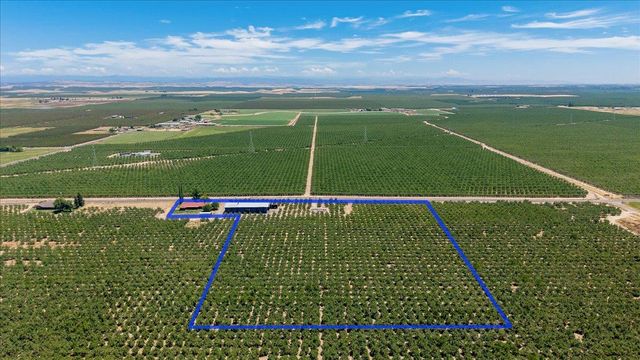 5737 Crow Rd, Oakdale, CA 95361