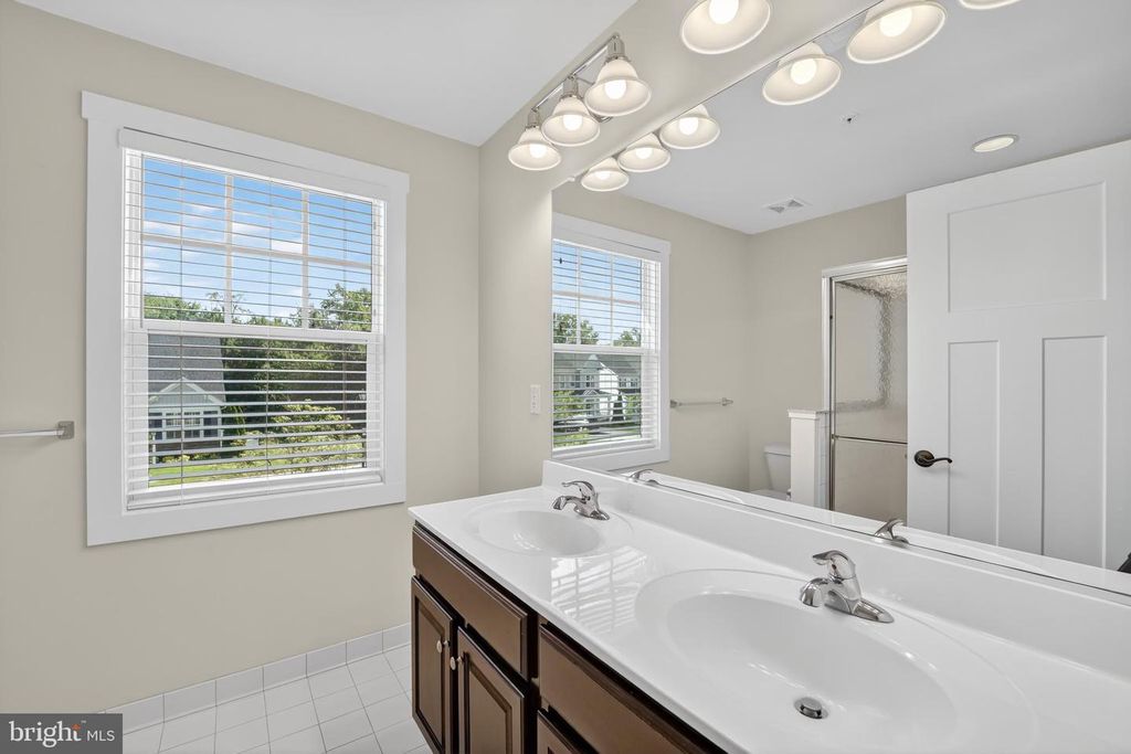8234 POWERS DR, Millersville, MD 21108