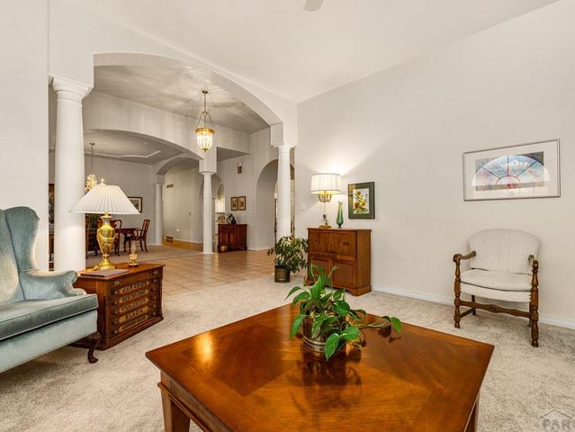 210 Bridle Trail, Pueblo, CO 81005