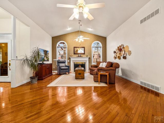 210 Bridle Trail, Pueblo, CO 81005