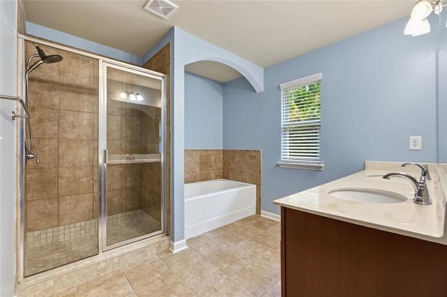 3398 Castleberry Village Circle, Cumming, GA 30040