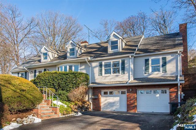 24 Lenox Terrace, West Orange, NJ 07052