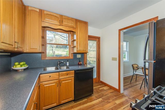 24 Lenox Terrace, West Orange, NJ 07052