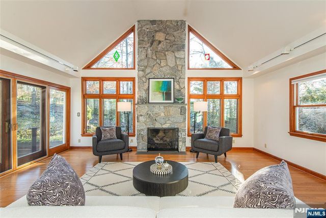 24 Lenox Terrace, West Orange, NJ 07052