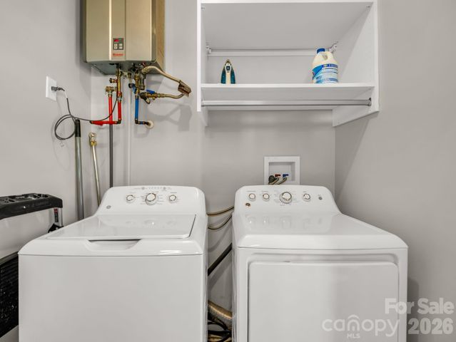 3 Staffordshire Drive, Black Mountain, NC 28711