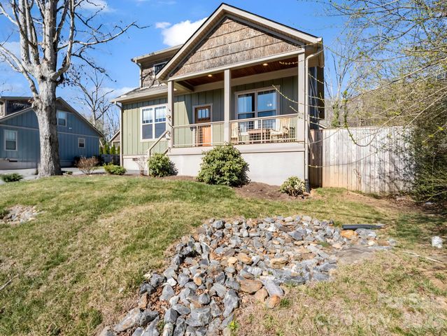 3 Staffordshire Drive, Black Mountain, NC 28711