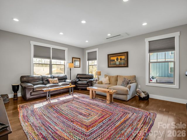 3 Staffordshire Drive, Black Mountain, NC 28711