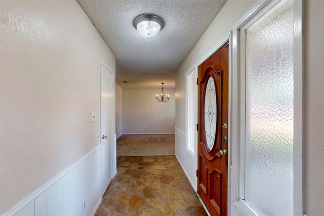 4501 Trowbridge Drive, Arlington, TX 76013