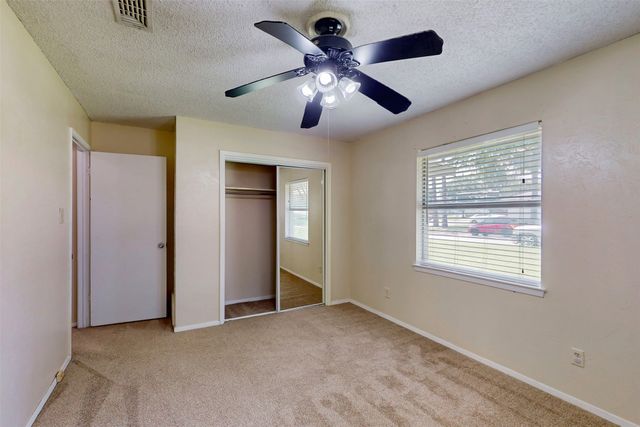 4501 Trowbridge Drive, Arlington, TX 76013