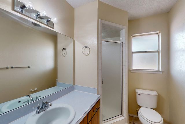 4501 Trowbridge Drive, Arlington, TX 76013