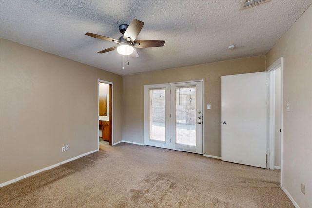 4501 Trowbridge Drive, Arlington, TX 76013