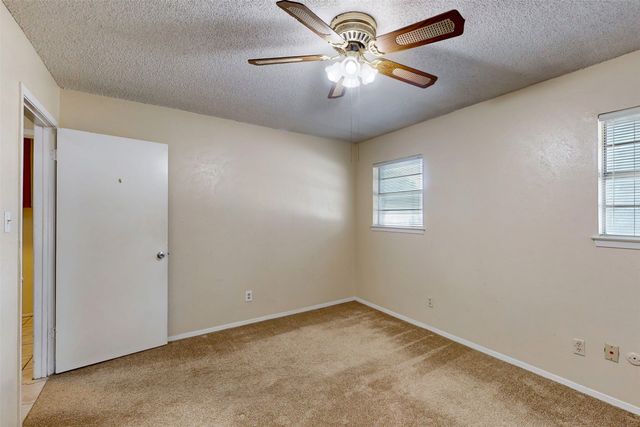 4501 Trowbridge Drive, Arlington, TX 76013