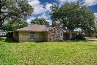 4501 Trowbridge Drive, Arlington, TX 76013