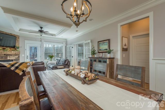 39 Tudor Way, Black Mountain, NC 28711