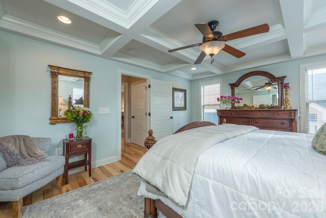 39 Tudor Way, Black Mountain, NC 28711