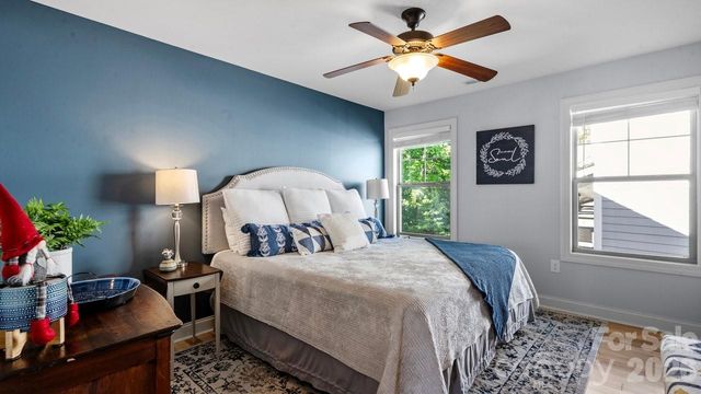 39 Tudor Way, Black Mountain, NC 28711