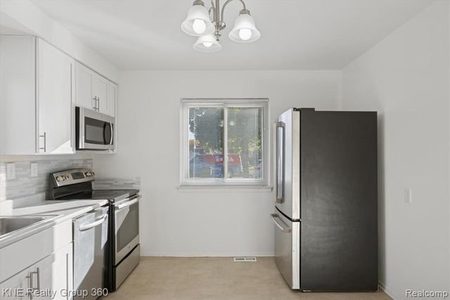 15464 Mulberry Street, Southgate, MI 48195