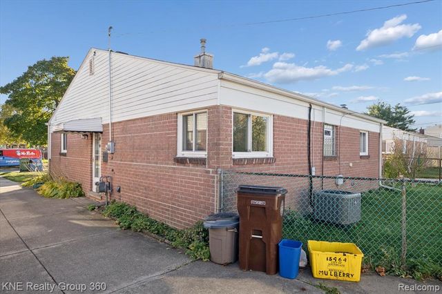 15464 Mulberry Street, Southgate, MI 48195