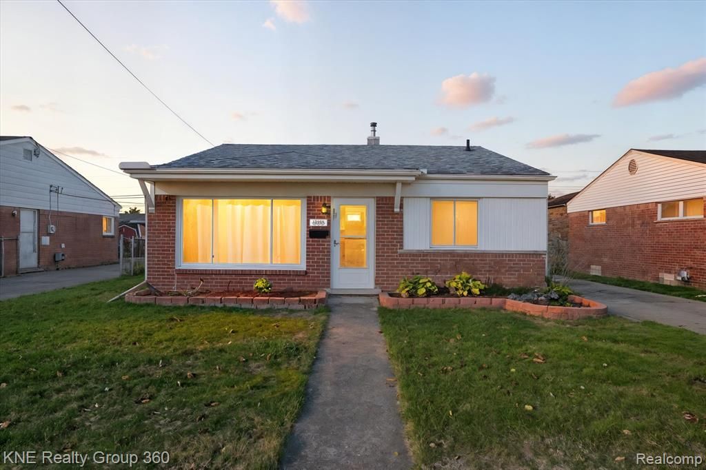 15464 Mulberry Street, Southgate, MI 48195