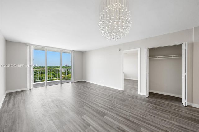 16740 NE 9th Avenue 809, North Miami Beach, FL 33162