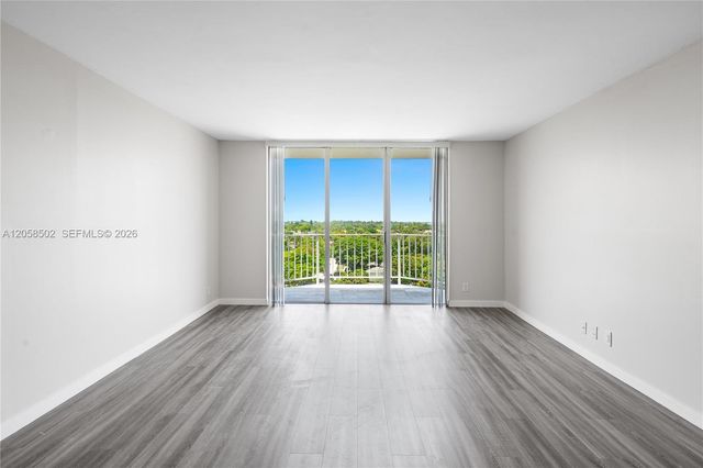 16740 NE 9th Avenue 809, North Miami Beach, FL 33162
