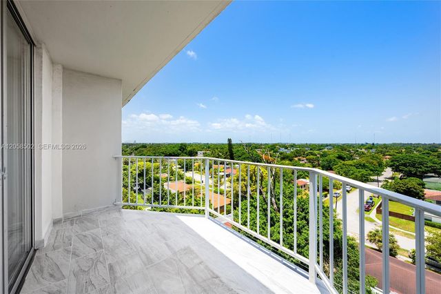 16740 NE 9th Avenue 809, North Miami Beach, FL 33162