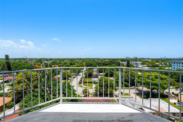 16740 NE 9th Avenue 809, North Miami Beach, FL 33162