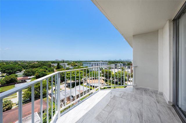 16740 NE 9th Avenue 809, North Miami Beach, FL 33162