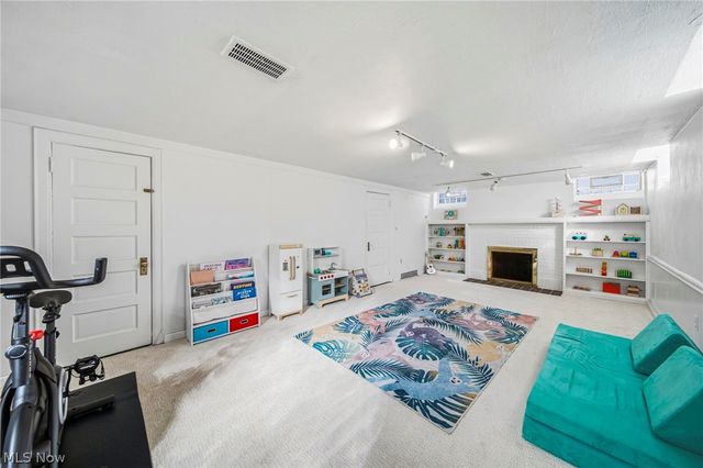 2476 Channing Road, University Heights, OH 44118