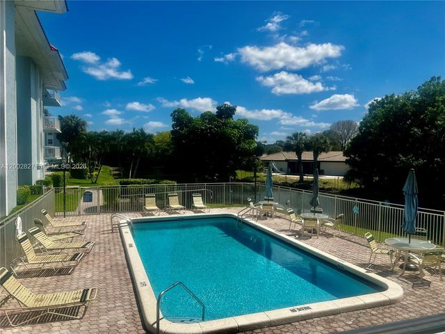 405 S Pine Island Rd 403D, Plantation, FL 33324