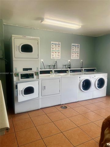 405 S Pine Island Rd 403D, Plantation, FL 33324