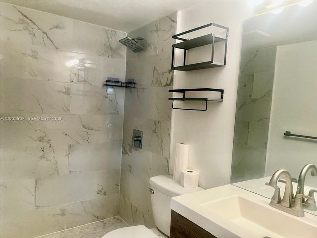 405 S Pine Island Rd 403D, Plantation, FL 33324