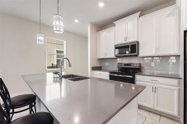 8720 PACIFIC DUNES DR, Davenport, FL 33896
