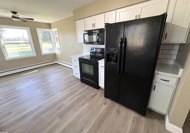 8760 Gratiot Road, Columbus, MI 48063
