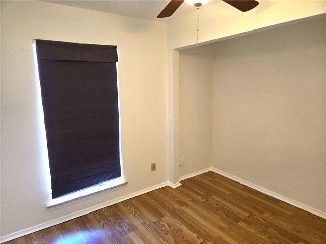 203 S Mitchell St ST 4, San Marcos, TX 78666