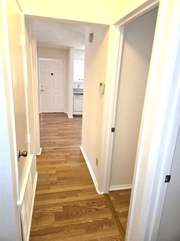 203 S Mitchell St ST 4, San Marcos, TX 78666