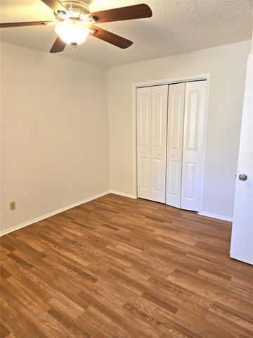 203 S Mitchell St ST 4, San Marcos, TX 78666